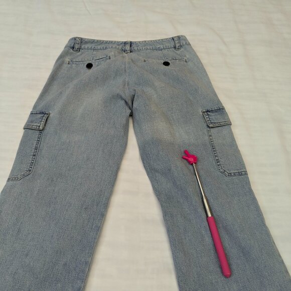 Theory Size 2 Light Wash Cargo Capri Jeans *See Note - Picture 12 of 12